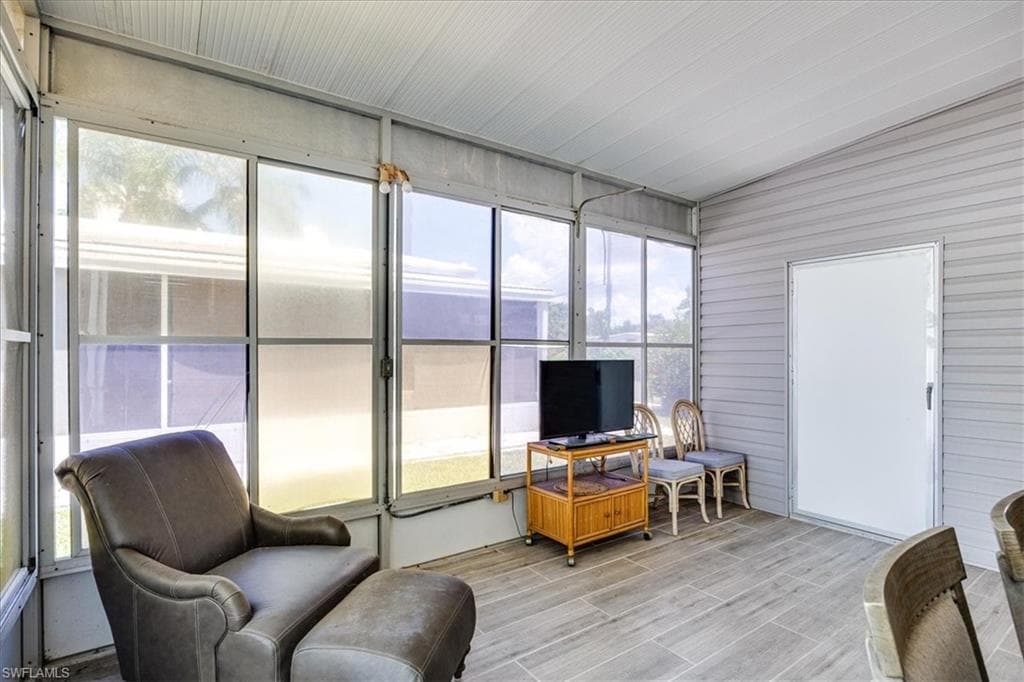 16241 Siesta DR, FORT MYERS FL 33908-4