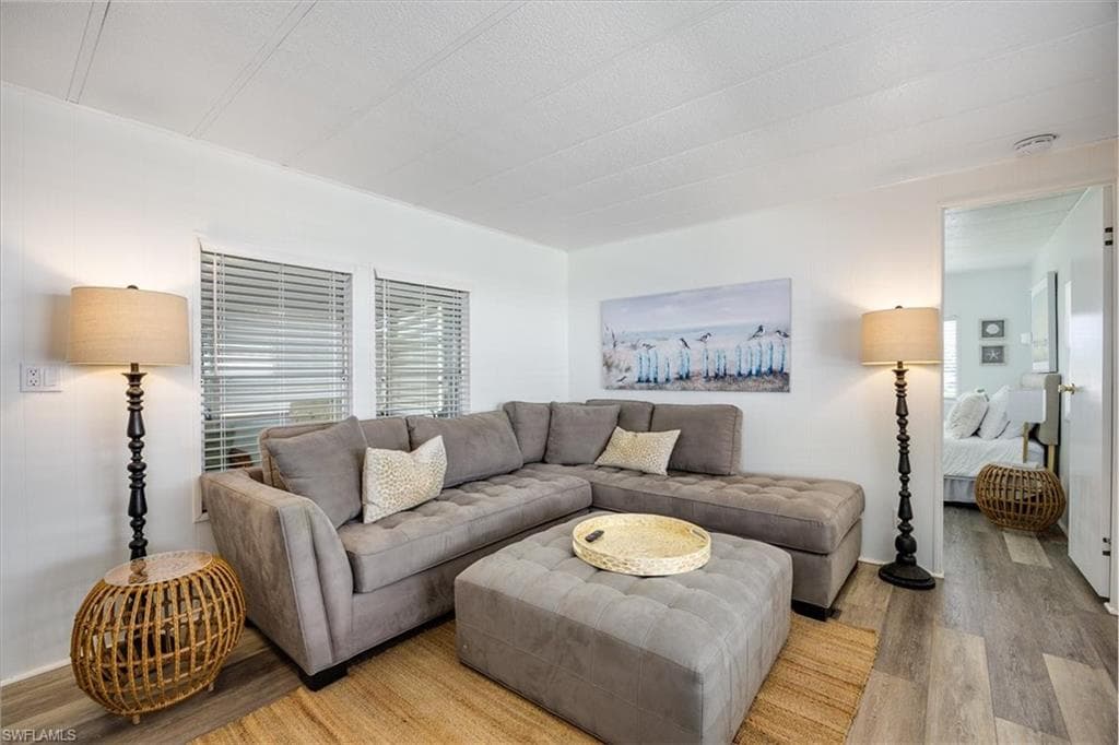 16241 Siesta DR, FORT MYERS FL 33908-10