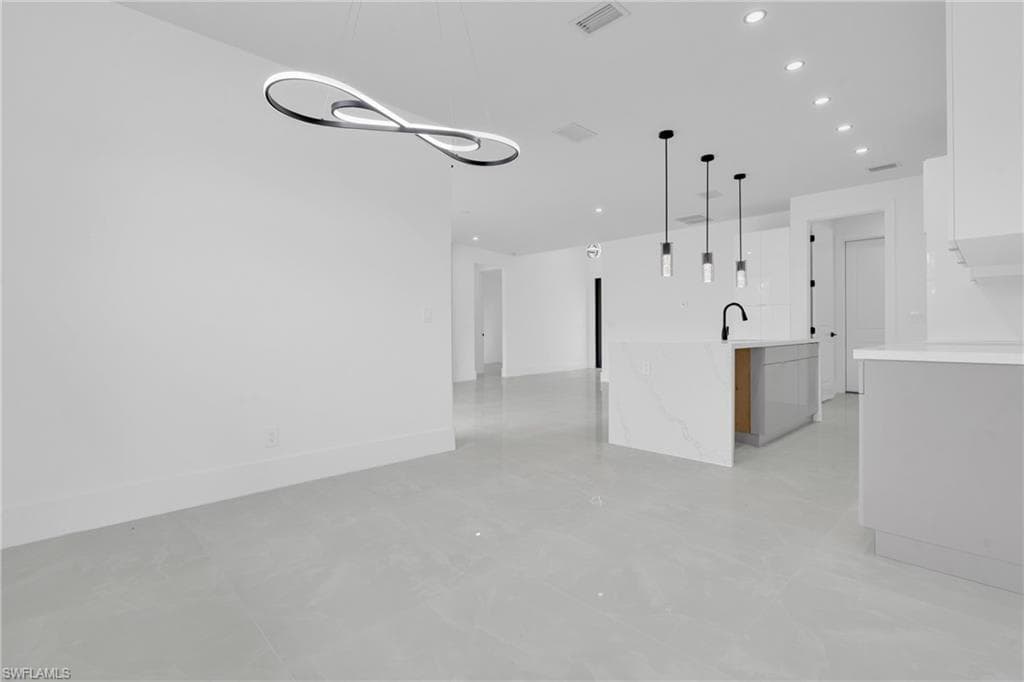 3809 Sunset RD, LEHIGH ACRES FL 33971-21