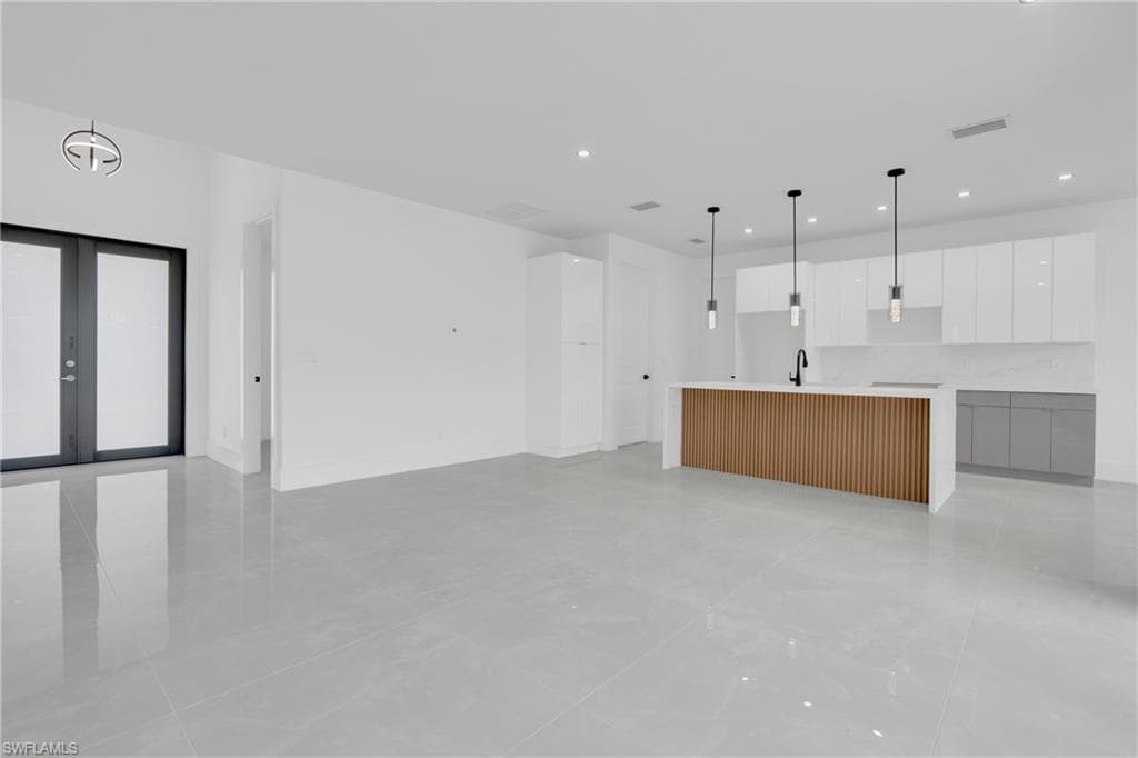 3809 Sunset RD, LEHIGH ACRES FL 33971-14