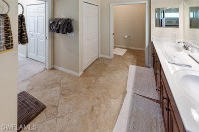 9844 Venezia CIR # 721, NAPLES FL 34113-13