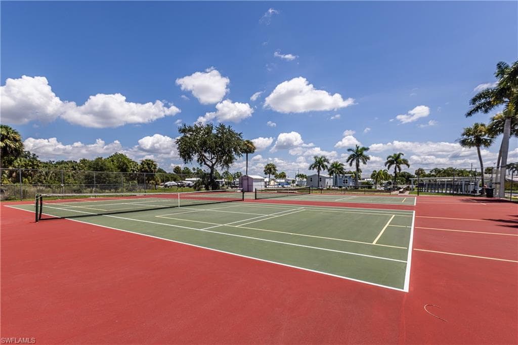 42 Amethyst AVE # 42A, NAPLES FL 34114-22