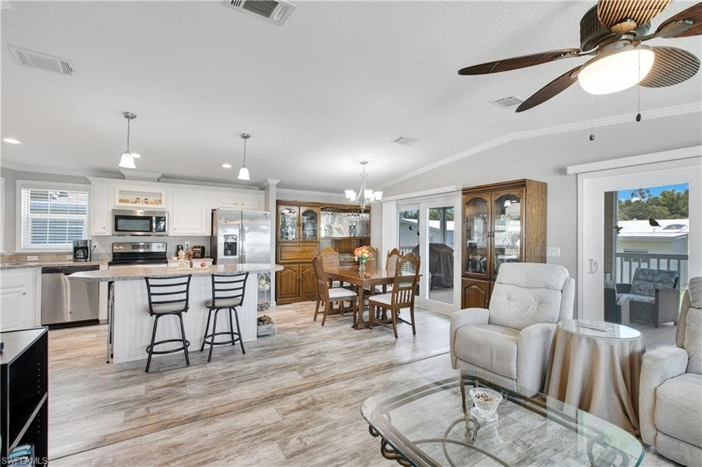 42 Amethyst AVE # 42A, NAPLES FL 34114-6