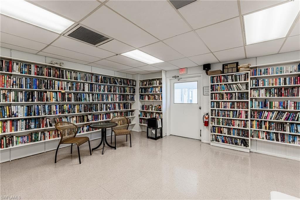 42 Amethyst AVE # 42A, NAPLES FL 34114-19