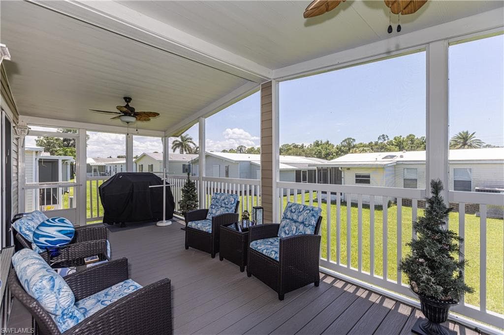 42 Amethyst AVE # 42A, NAPLES FL 34114-14