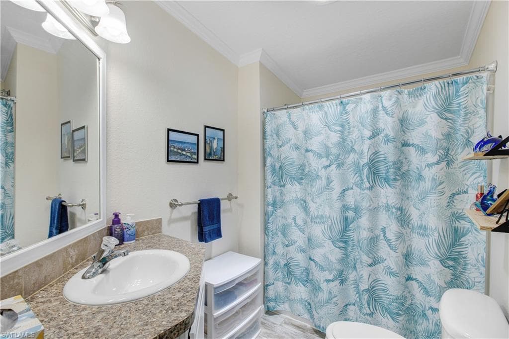 42 Amethyst AVE # 42A, NAPLES FL 34114-10