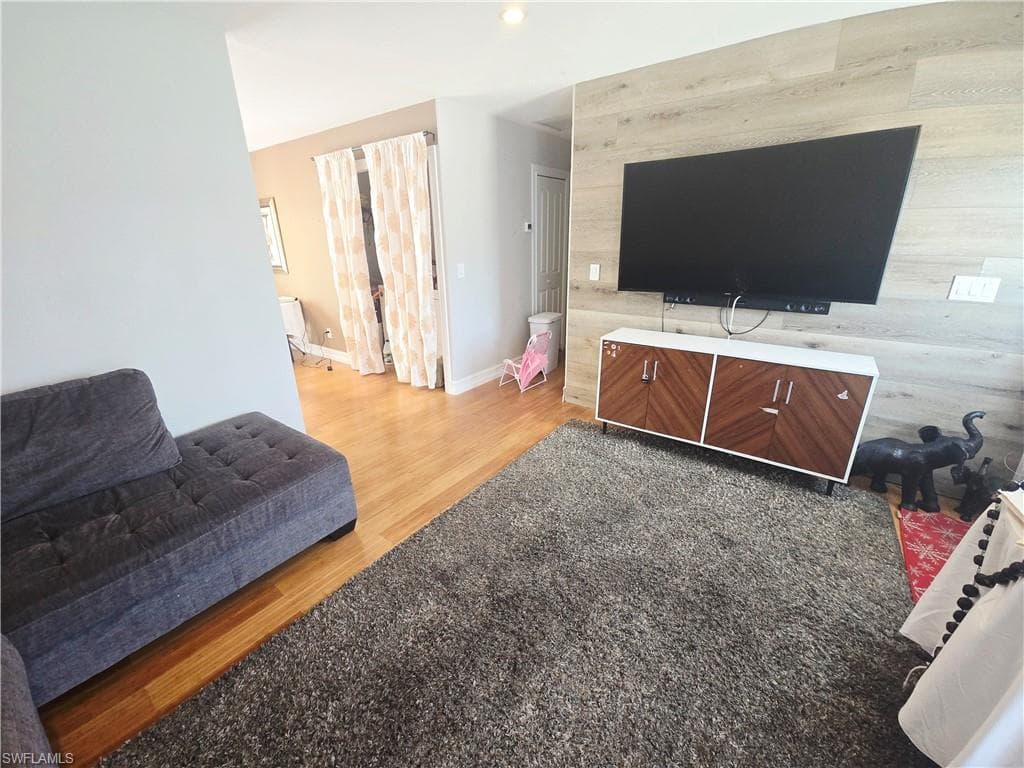 5321 Warren ST, NAPLES FL 34113-4