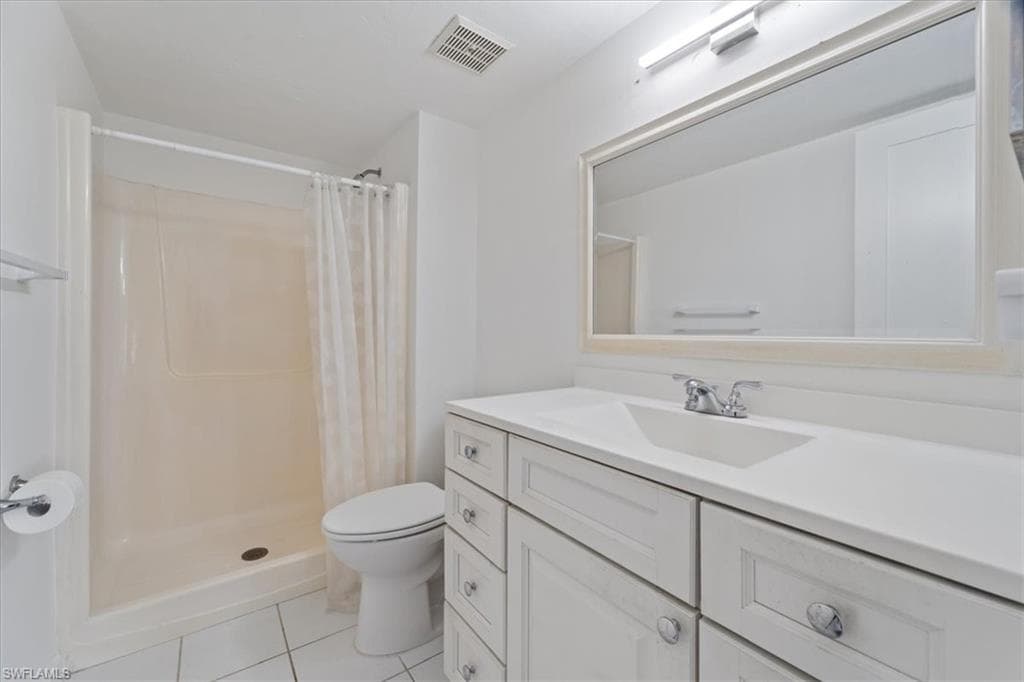 307 Goodlette-Frank RD S # B202, NAPLES FL 34102-7