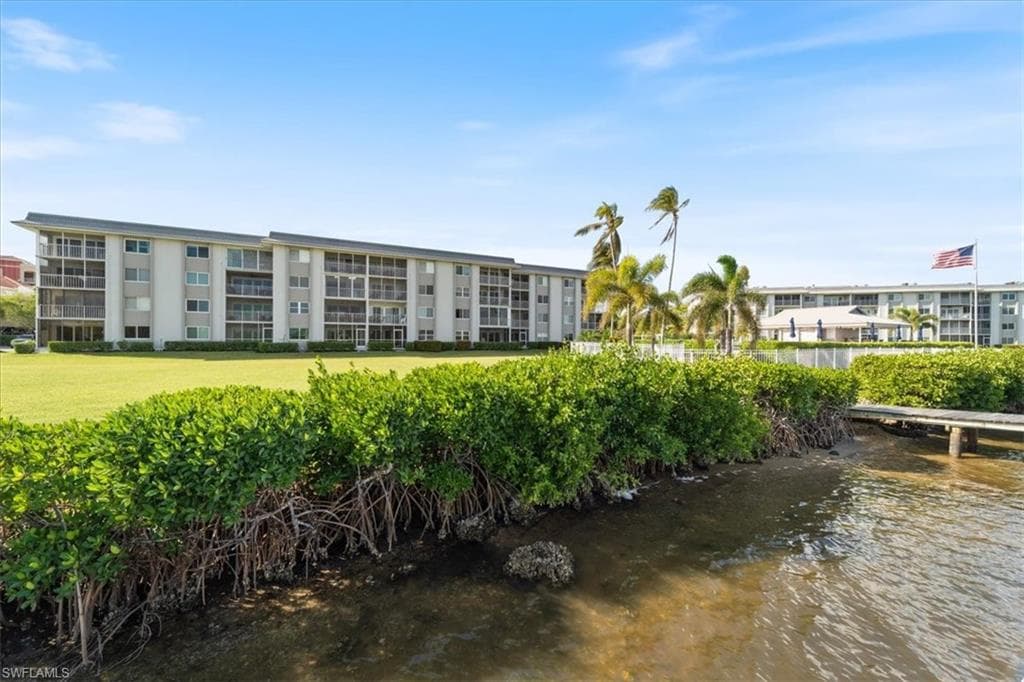 307 Goodlette-Frank RD S # B202, NAPLES FL 34102-20