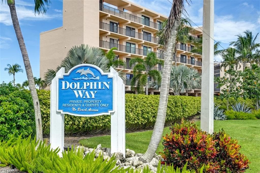 25850 Hickory BLVD # 301, BONITA SPRINGS FL 34134-17
