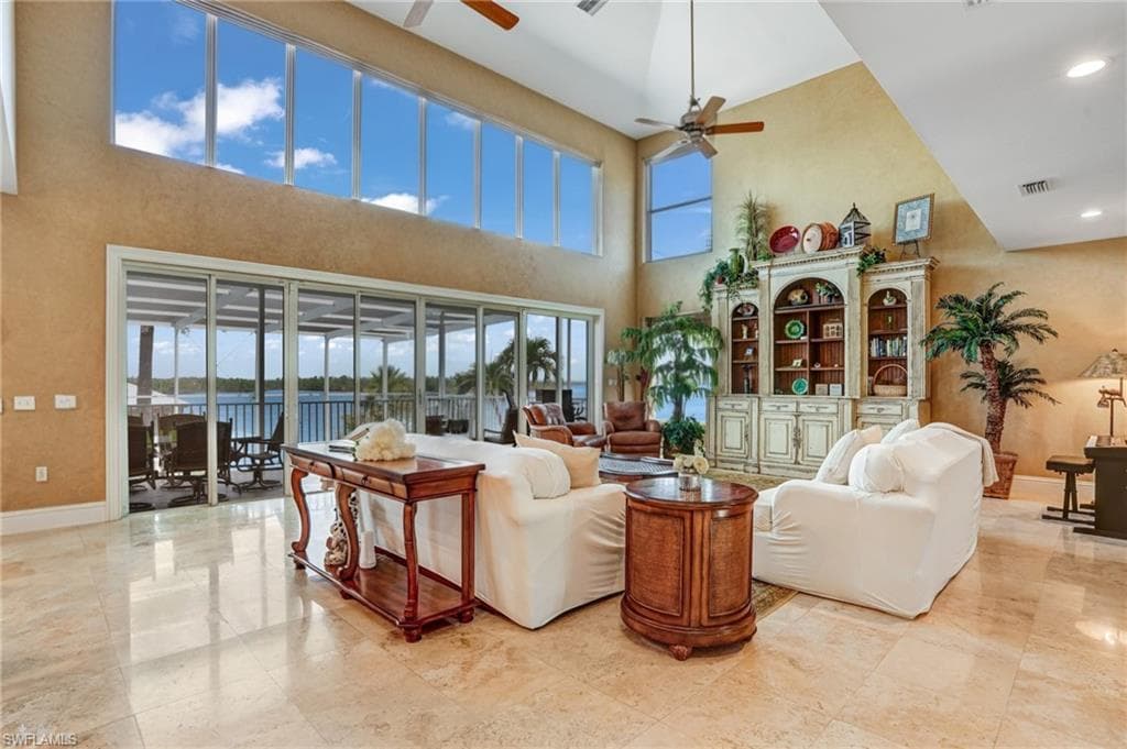 5640 Williams DR, FORT MYERS BEACH FL 33931-12