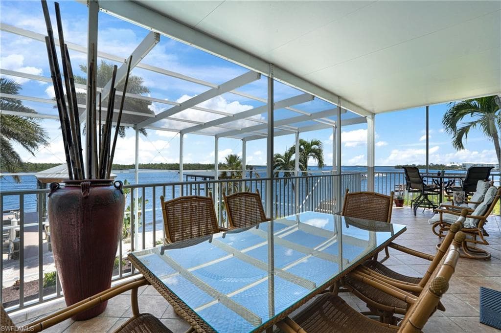 5640 Williams DR, FORT MYERS BEACH FL 33931-46