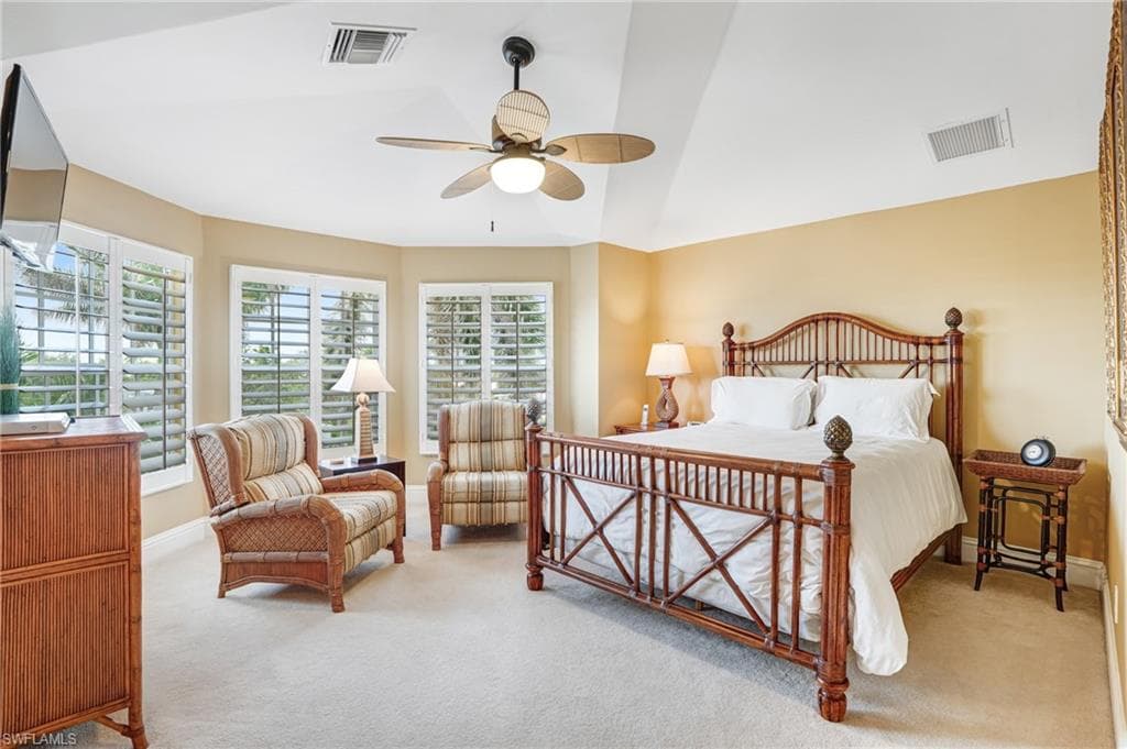 5640 Williams DR, FORT MYERS BEACH FL 33931-27