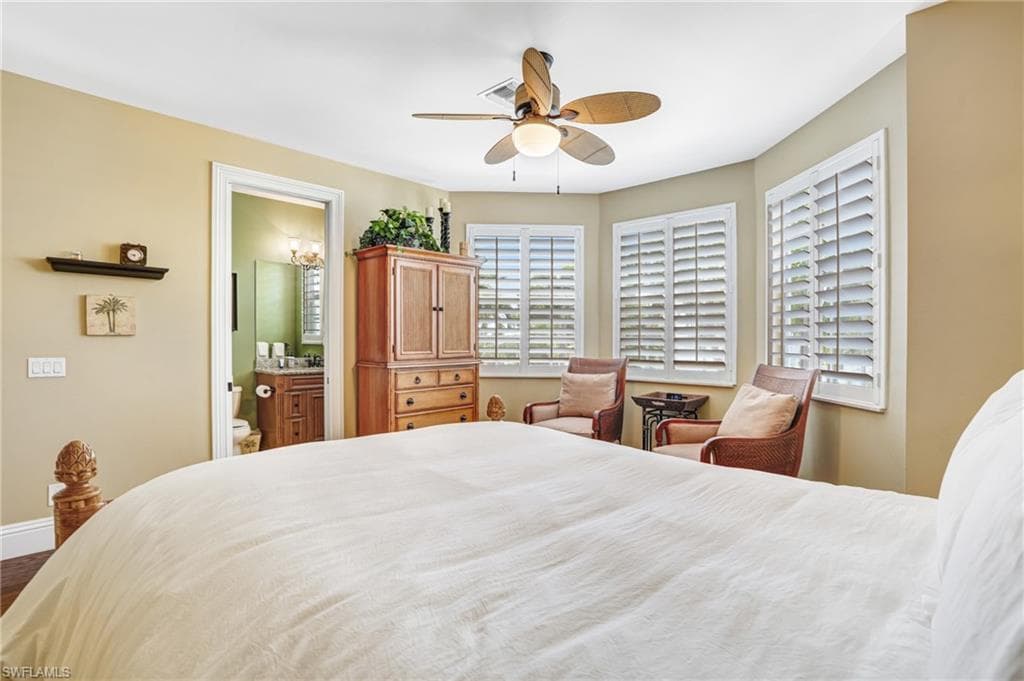 5640 Williams DR, FORT MYERS BEACH FL 33931-33