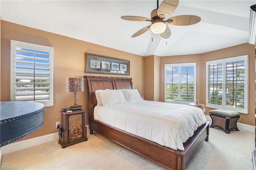 5640 Williams DR, FORT MYERS BEACH FL 33931-30