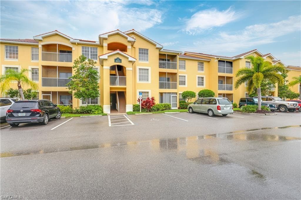 4635 Saint Croix LN # 1215, NAPLES FL 34109-1