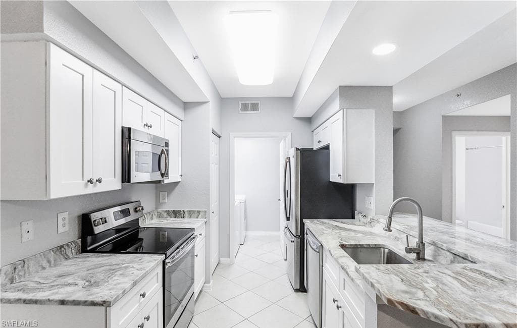 4635 Saint Croix LN # 1215, NAPLES FL 34109-8