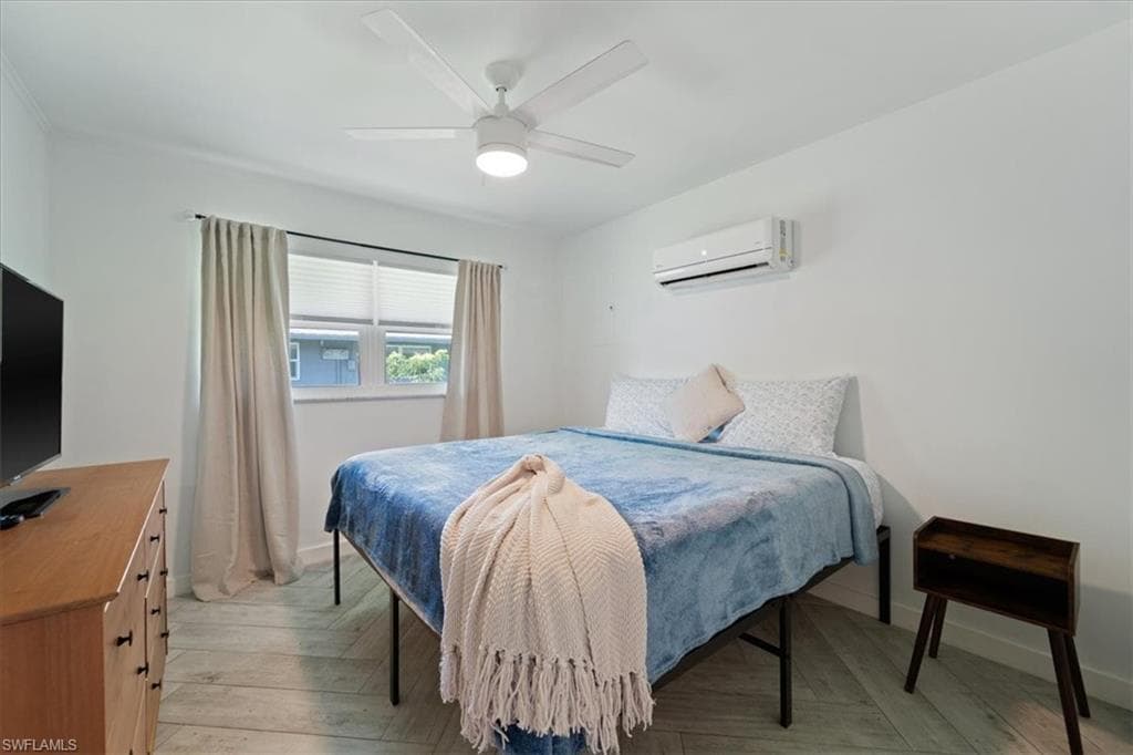 3365-3367 Estey AVE, NAPLES FL 34104-22