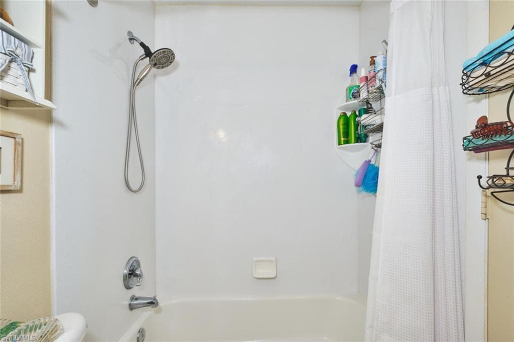 5832 Vancouver CIR # 2, FORT MYERS FL 33907-19