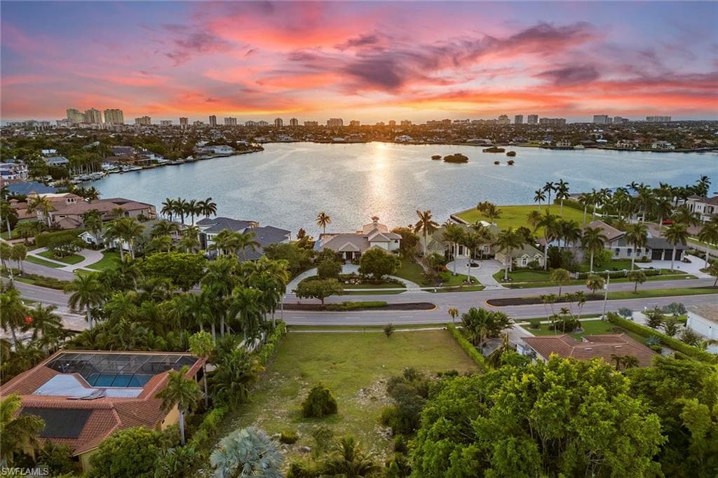 761 S Barfield DR, MARCO ISLAND FL 34145-13