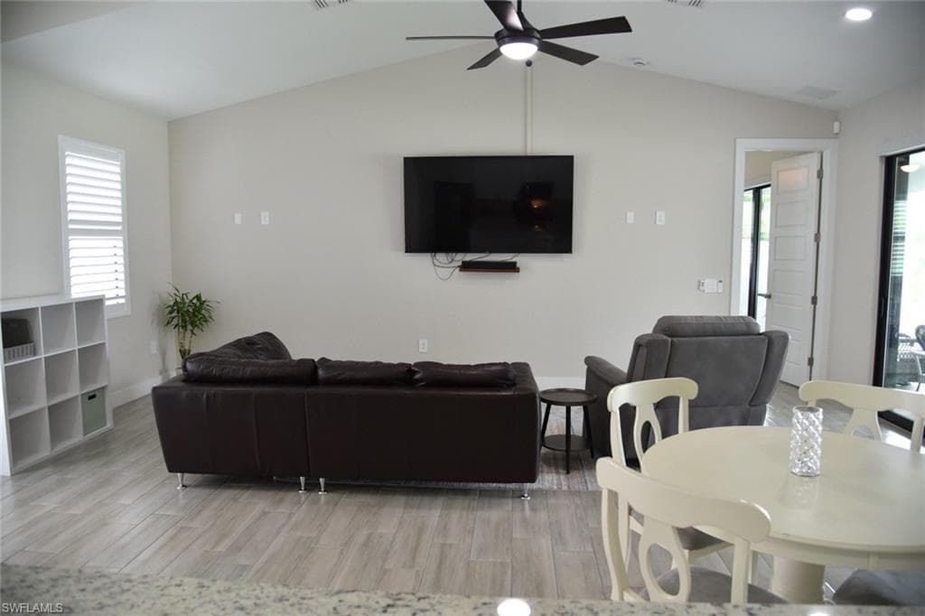 4666 Villa Capri LN, BONITA SPRINGS FL 34134-12