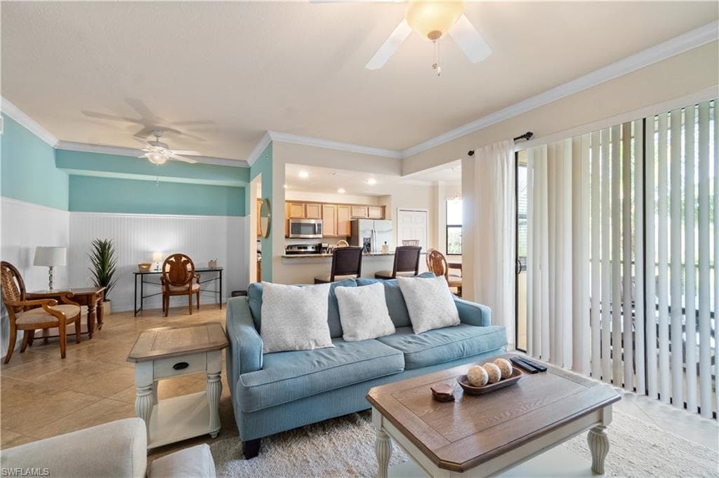 9727 Acqua CT # 436, NAPLES FL 34113-4