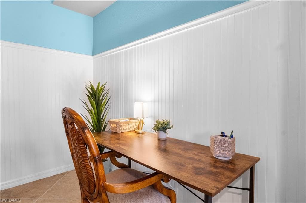 9727 Acqua CT # 436, NAPLES FL 34113-8