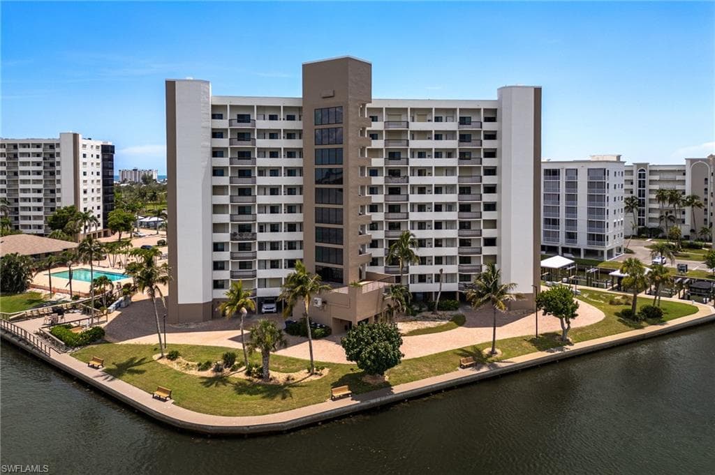 4265 Bay Beach LN # 425, FORT MYERS BEACH FL 33931-5