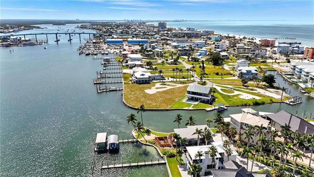 645 Matanzas CT, FORT MYERS BEACH FL 33931-8