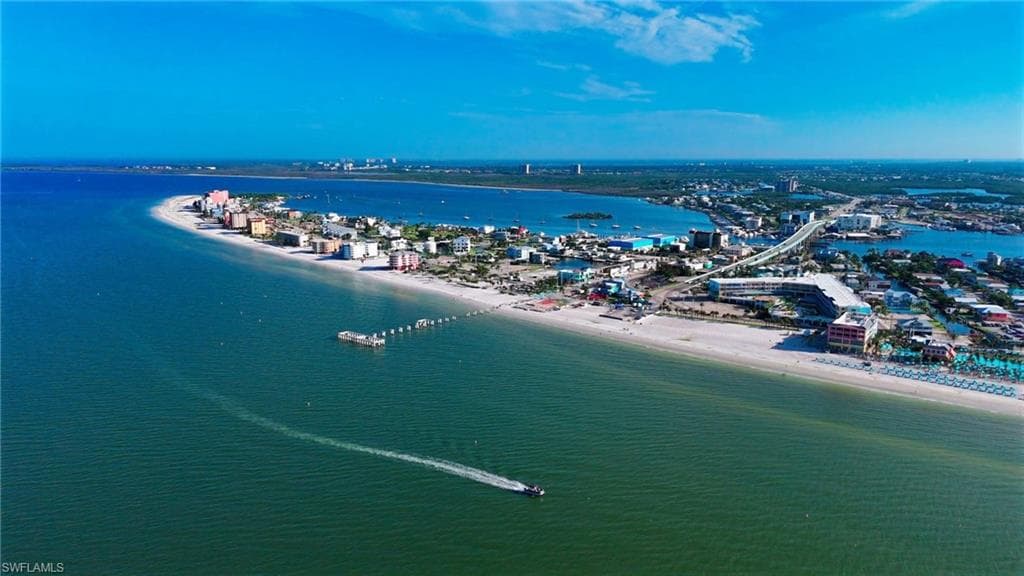 645 Matanzas CT, FORT MYERS BEACH FL 33931-24