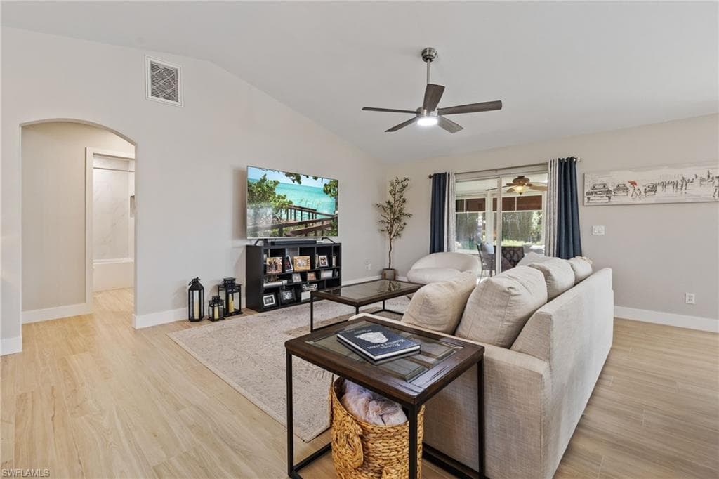 6221 Astoria AVE, FORT MYERS FL 33905-5