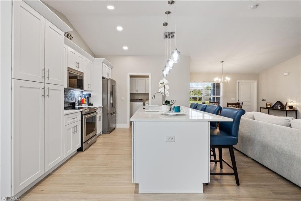 6221 Astoria AVE, FORT MYERS FL 33905-12