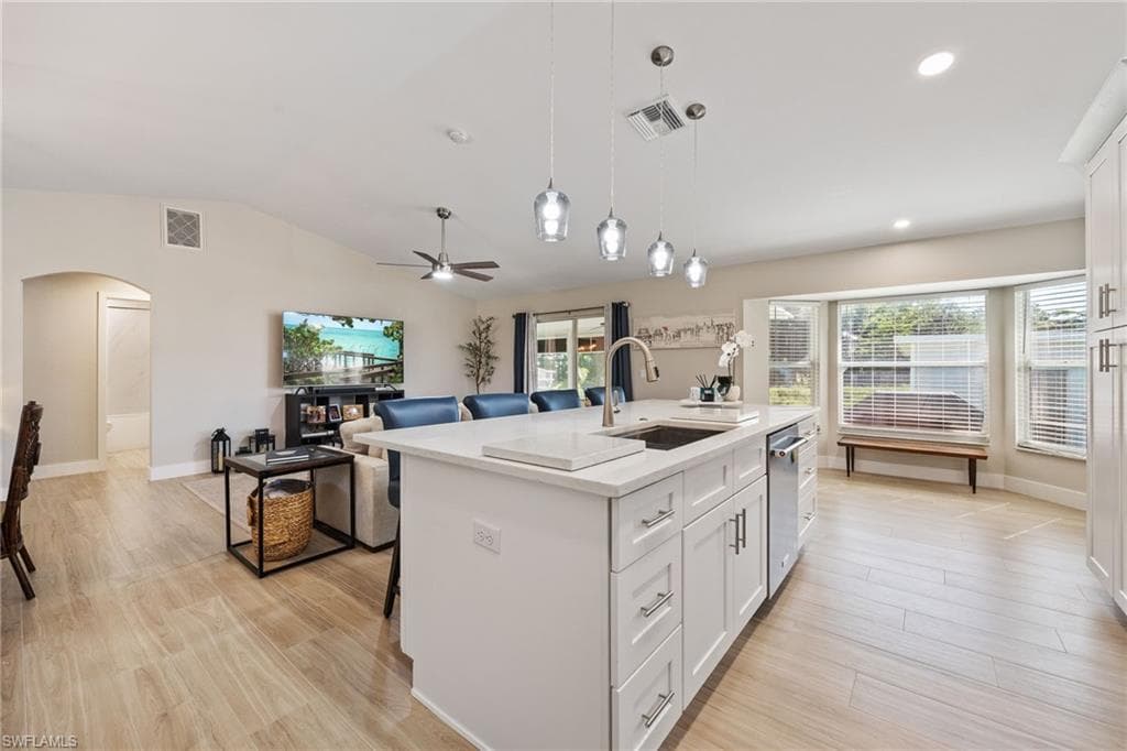 6221 Astoria AVE, FORT MYERS FL 33905-15