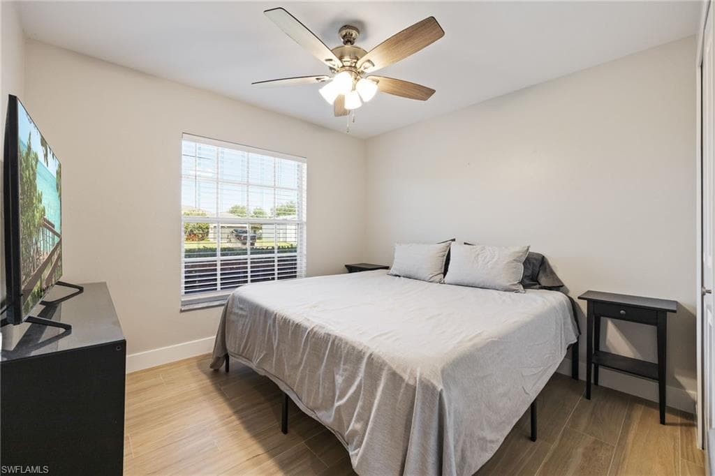 6221 Astoria AVE, FORT MYERS FL 33905-21