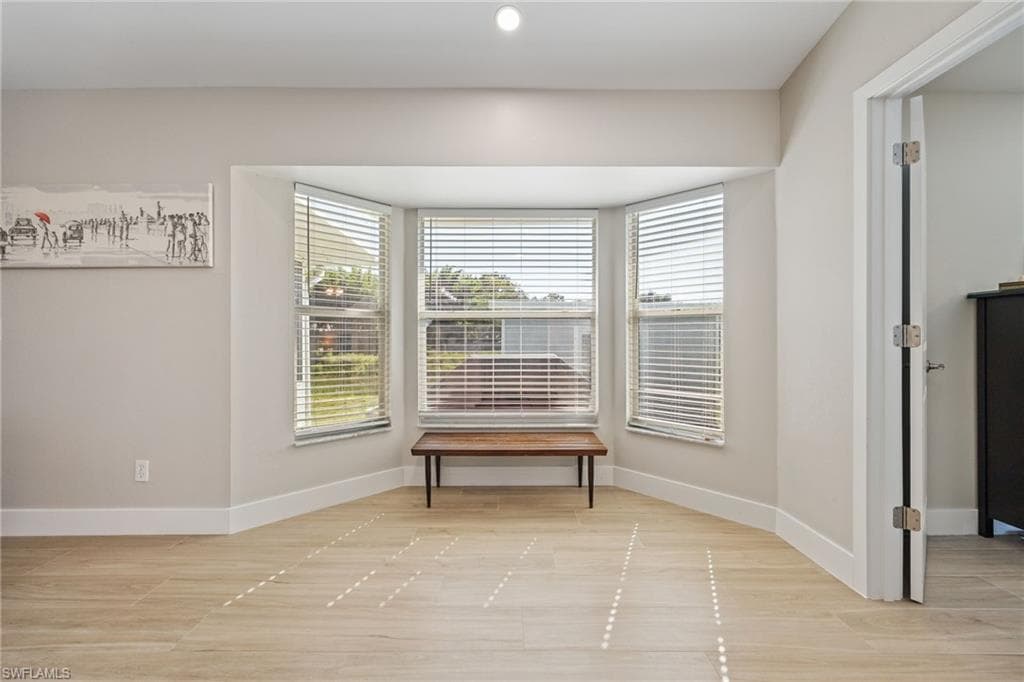 6221 Astoria AVE, FORT MYERS FL 33905-9