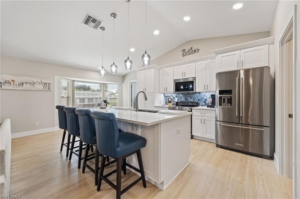 6221 Astoria AVE, FORT MYERS FL 33905-10