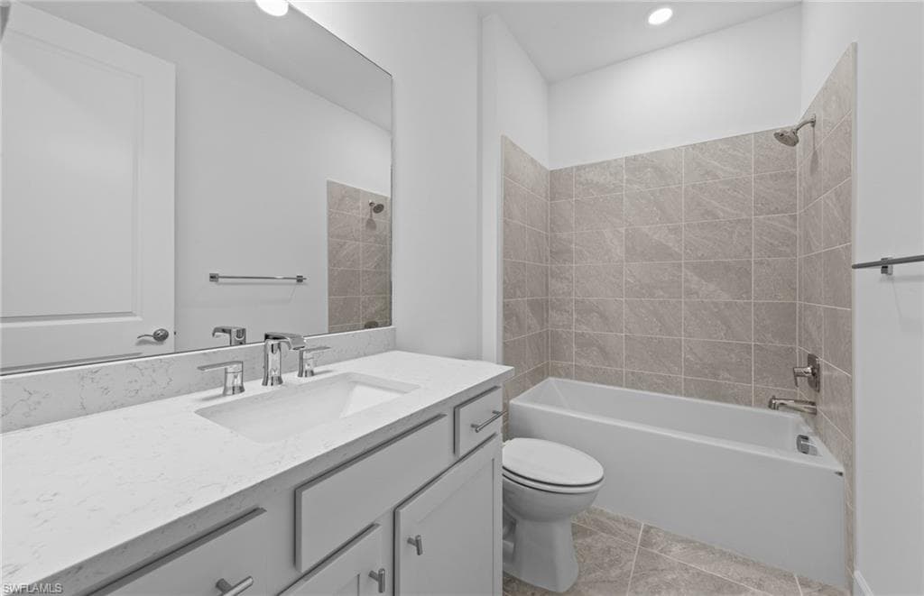 3861 Passion Vine DR, ALVA FL 33920-15