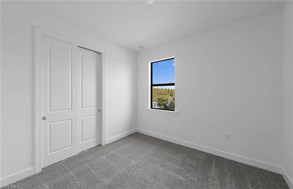 3861 Passion Vine DR, ALVA FL 33920-14