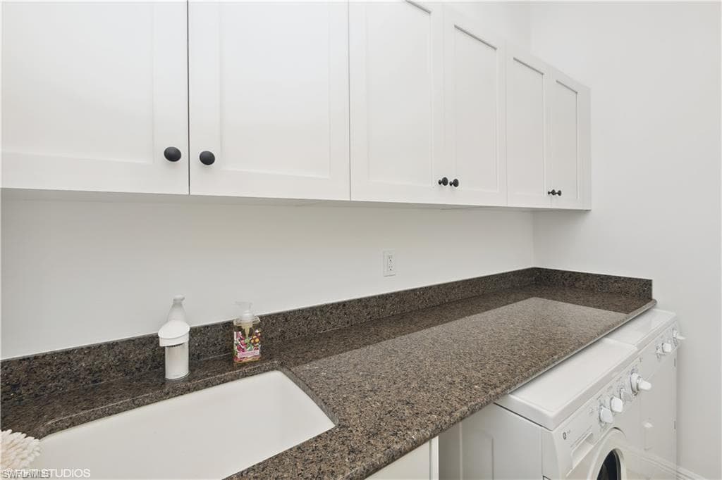 6501 Crown Colony PL # 201, NAPLES FL 34108-15