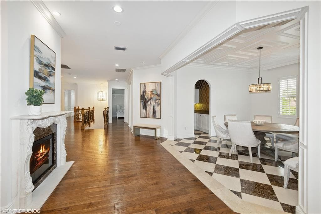 6501 Crown Colony PL # 201, NAPLES FL 34108-8