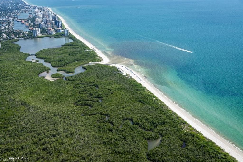 6501 Crown Colony PL # 201, NAPLES FL 34108-30