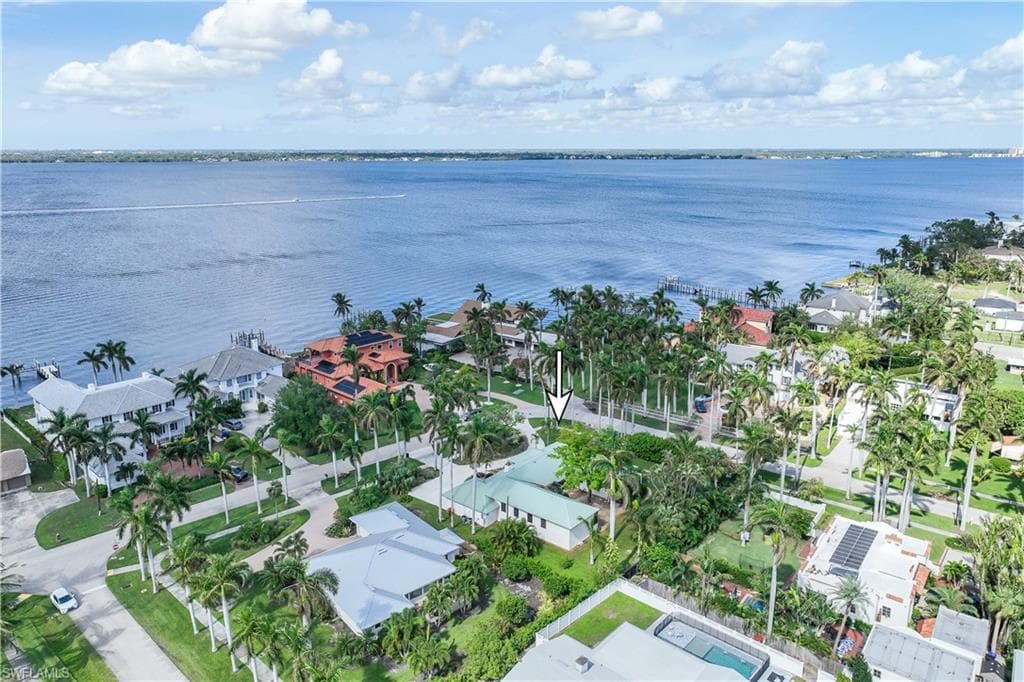 3209 W Riverside DR, FORT MYERS FL 33901-25