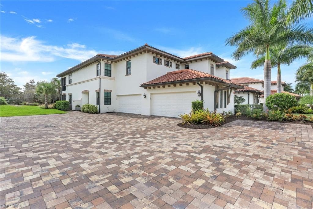 16348 VIANSA WAY # 101, NAPLES FL 34110-18