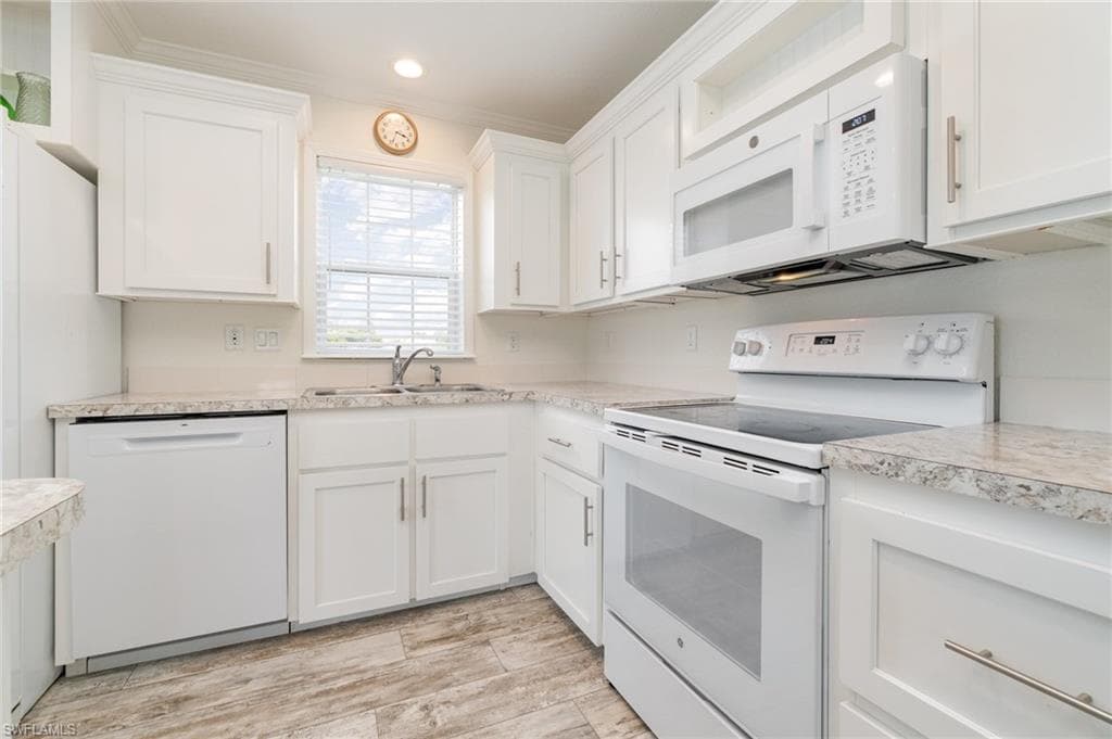 54 Sturbridge LN, FORT MYERS FL 33908-4