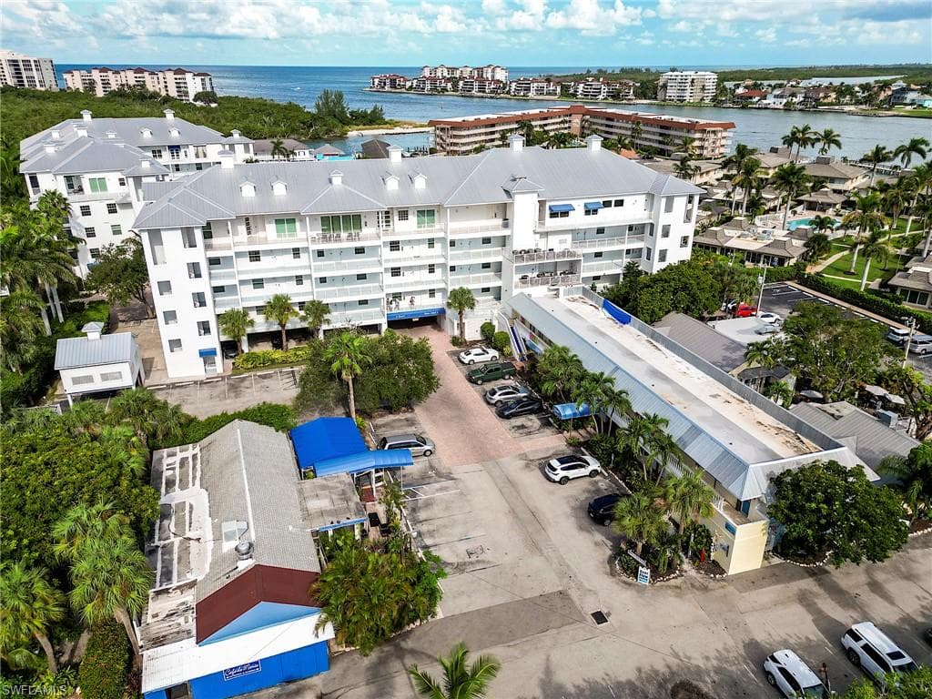 160 Palm ST # 210, MARCO ISLAND FL 34145-34