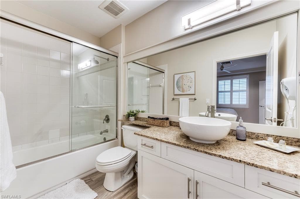 160 Palm ST # 210, MARCO ISLAND FL 34145-20