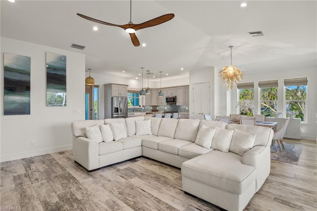 5750 Sanibel Captiva RD, SANIBEL FL 33957-3