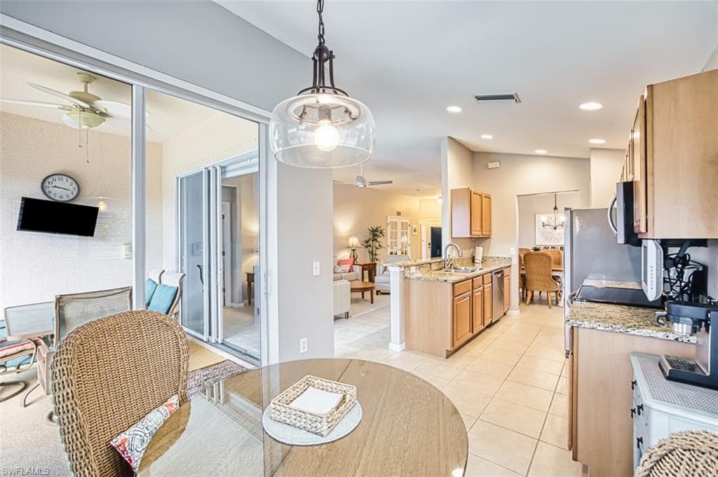 9919 Horse Creek RD, FORT MYERS FL 33913-8