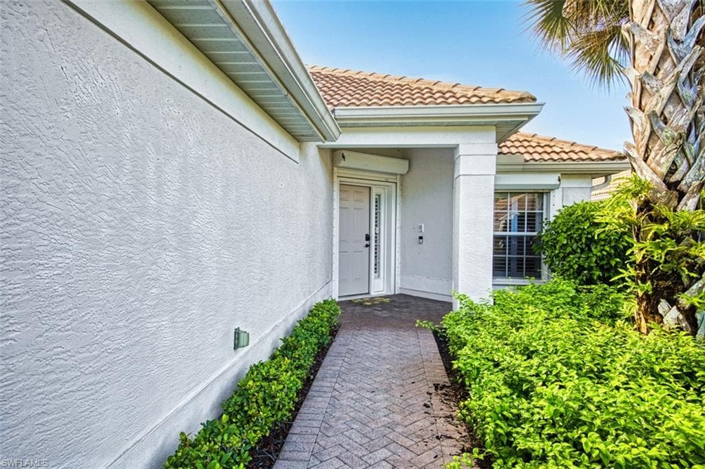 9919 Horse Creek RD, FORT MYERS FL 33913-40