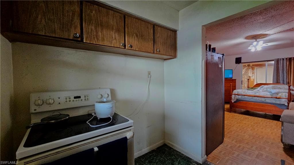 1116 Broad ST N, LEHIGH ACRES FL 33936-7
